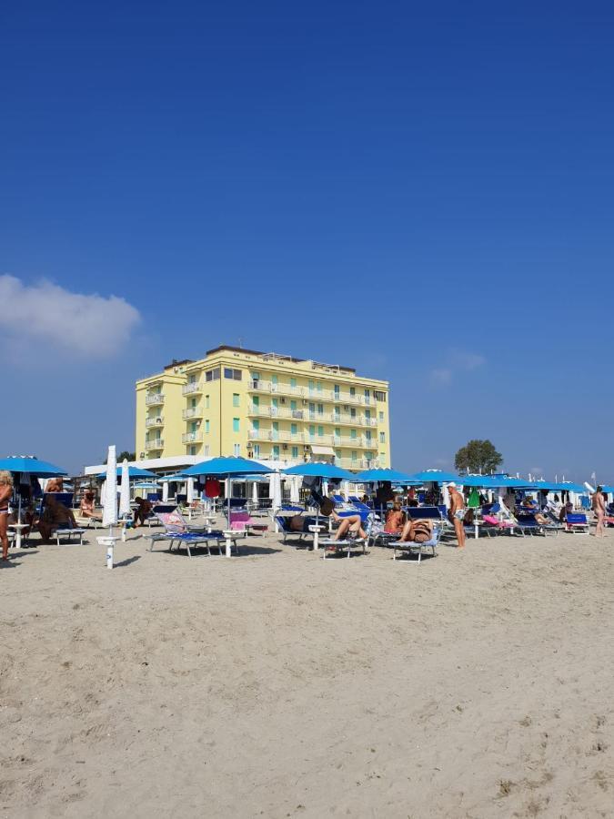 Giovanni In Romantic Adria On The Beach Lejlighed Lido di Pomposa Eksteriør billede